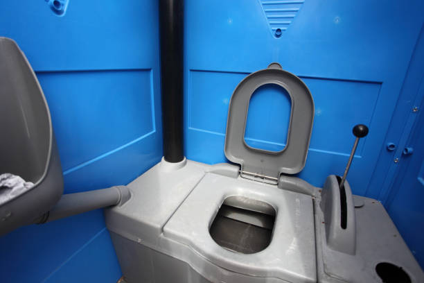 Types of Portable Toilets We Offer in Riverside, MO